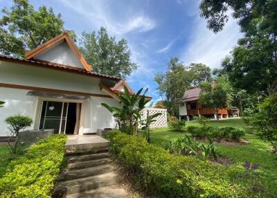 Lovely 1-2 bedrooms split level home amongst trees. The house is on a large property in Mae Rim with a few other houses. Mae Rim Chiang Mai