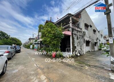 Street view of residential buildings