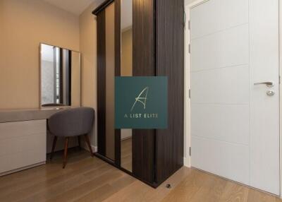 Bedroom with dressing table and wardrobe