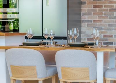 Modern kitchen with dining area