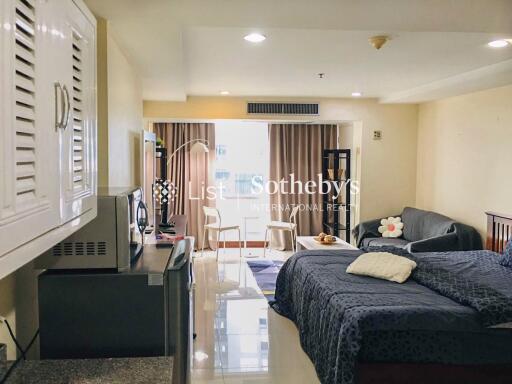 Spacious bedroom with modern amenities