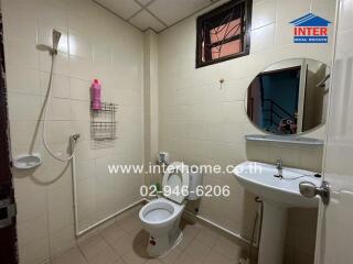 Bathroom with modern fixtures