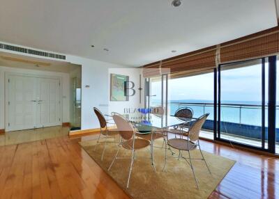 Spacious dining area with ocean view