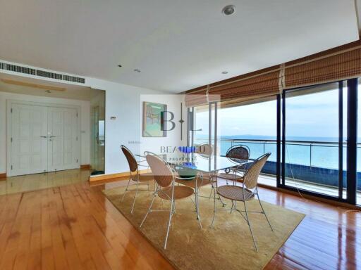 Spacious dining area with ocean view