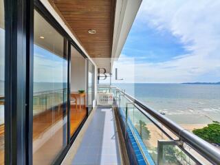 Balcony with ocean view