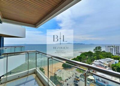 Balcony with ocean view