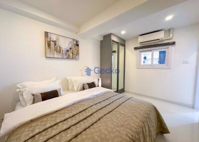 1 Bedroom Condo in Center Condotel South Pattaya C011910