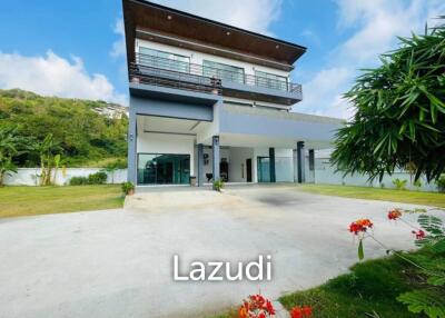 Luxury Modern 5-Bedroom Villa in Bo Phut Ko Samui