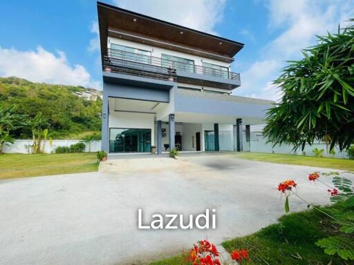 Luxury Modern 5-Bedroom Villa in Bo Phut Ko Samui