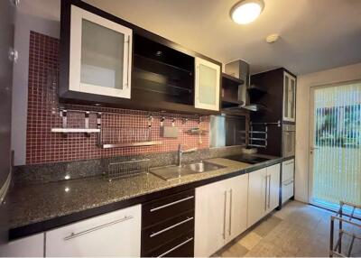 "Luxurious 2BR Condo in Central Watthana - Avenue 61"