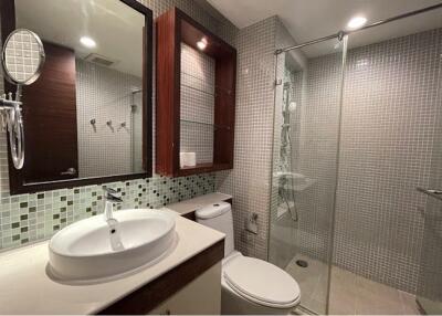 "Luxurious 2BR Condo in Central Watthana - Avenue 61"