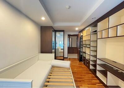 "Luxurious 2BR Condo in Central Watthana - Avenue 61"