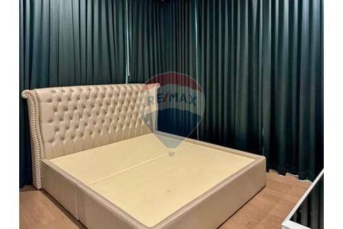 106 Sqm., 2 Beds, 2 Baths Condo listed for ฿ 10,900,000.