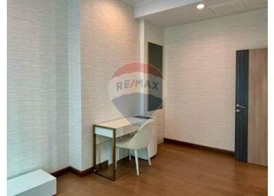 106 Sqm., 2 Beds, 2 Baths Condo listed for ฿ 10,900,000.