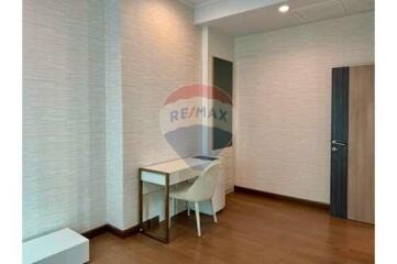 106 Sqm., 2 Beds, 2 Baths Condo listed for ฿ 10,900,000.