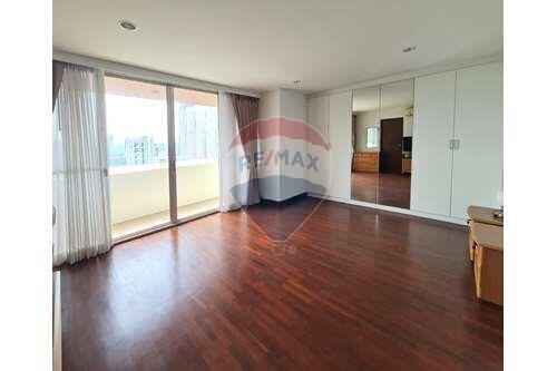 118 Sqm., 2 Beds, 2 Baths Condo listed for ฿ 12,000,000.