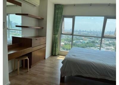 Beautiful River Views - 2 Bedroom nr BTS Phra Kanong