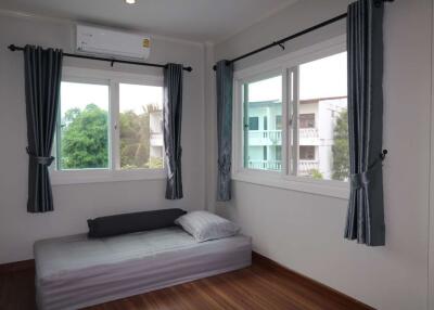 3 Bedroom House Near International Schools : Supalai Primo