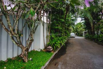 BAN22301: Stunning 3-Bedroom Villa in Phuket, Bang Tao for Sale and Ready to move in