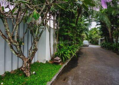 BAN22301: Stunning 3-Bedroom Villa in Phuket, Bang Tao for Sale and Ready to move in