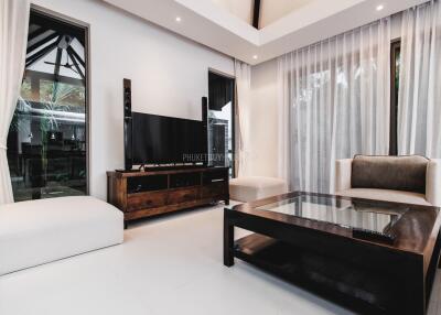 BAN22301: Stunning 3-Bedroom Villa in Phuket, Bang Tao for Sale and Ready to move in