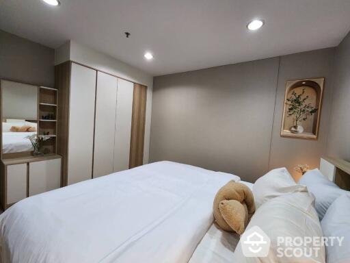 2-BR Condo at Asoke Place near MRT Sukhumvit