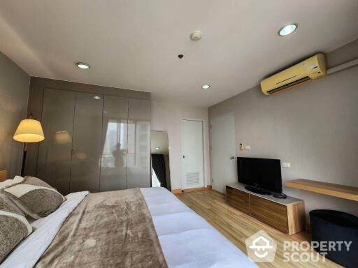 2-BR Condo at Asoke Place near MRT Sukhumvit