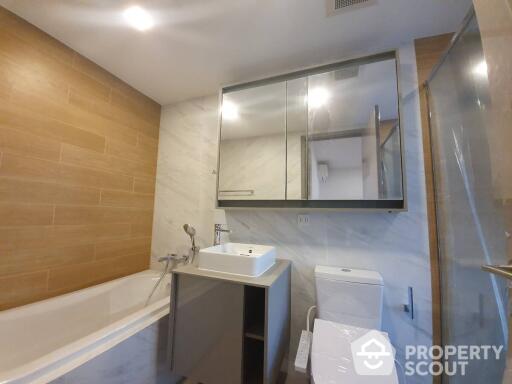 2-BR Condo at Taka Haus near BTS Ekkamai