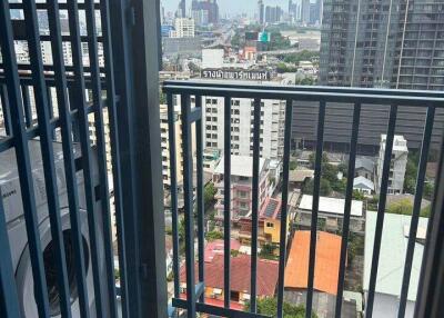 1-BR Condo at Xt Phayathai near BTS Phaya Thai