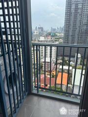 1-BR Condo at Xt Phayathai near BTS Phaya Thai