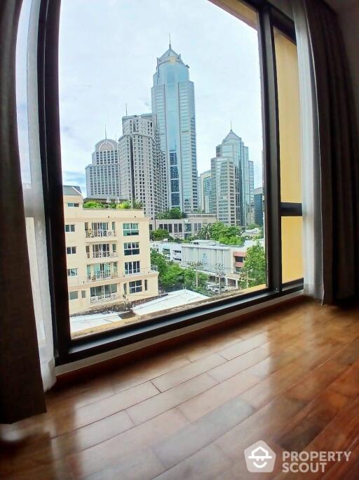 1-BR Condo at Noble 09 Ruamrudee near BTS Phloen Chit