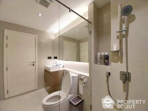 2-BR Condo at Vtara 36 near BTS Thong Lor