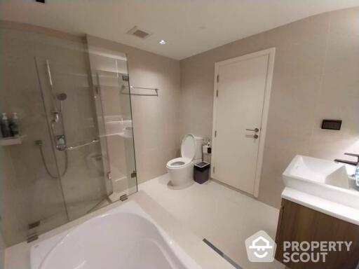 2-BR Condo at Vtara 36 near BTS Thong Lor