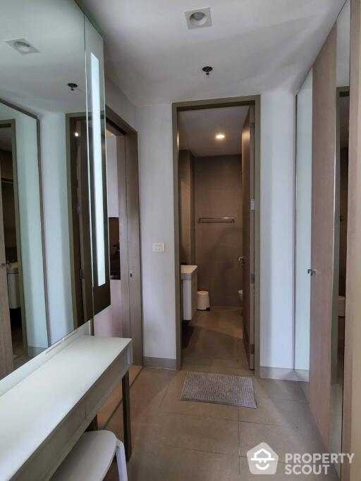 1-BR Condo at Noble Ploenchit near BTS Phloen Chit