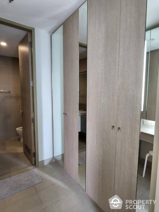 1-BR Condo at Noble Ploenchit near BTS Phloen Chit