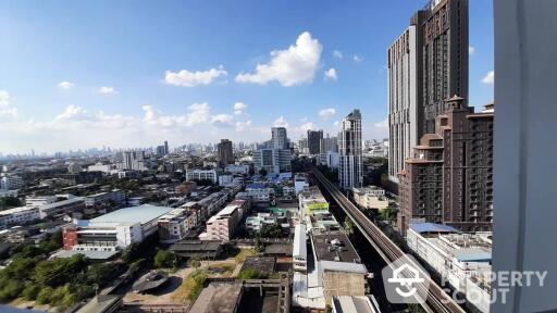 1-BR Condo at The Room Sukhumvit 62 near BTS Punnawithi