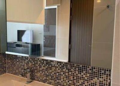 1-BR Condo at Rhythm Sukhumvit 44/1 near BTS Phra Khanong