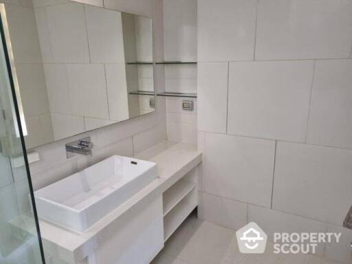 1-BR Condo at The Bangkok Sathorn near BTS Surasak