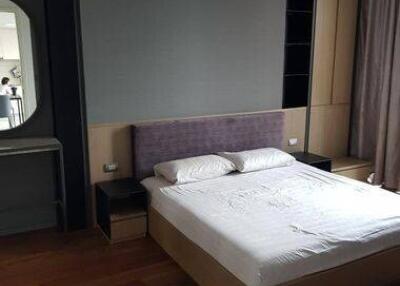 1-BR Condo at The Bangkok Sathorn near BTS Surasak