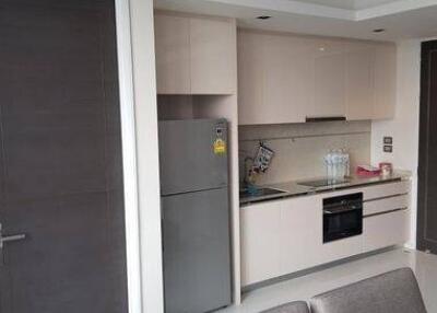 1-BR Condo at The Bangkok Sathorn near BTS Surasak