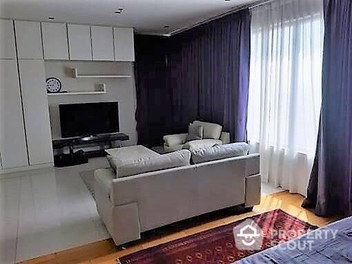 1-BR Condo at The Emporio Place near BTS Phrom Phong