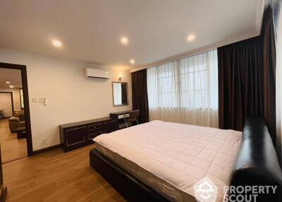 3-BR Penthouse at Acadamia Grand Tower near BTS Phrom Phong