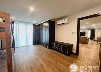 3-BR Penthouse at Acadamia Grand Tower near BTS Phrom Phong