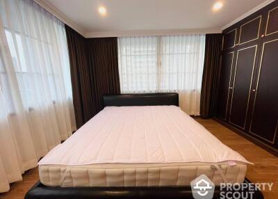 3-BR Penthouse at Acadamia Grand Tower near BTS Phrom Phong