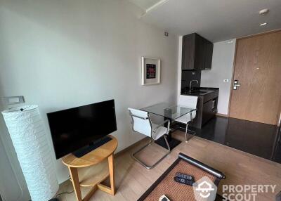 1-BR Condo at Via 49 near BTS Phrom Phong