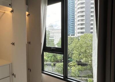 1-BR Condo at Life One Wireless near BTS Phloen Chit