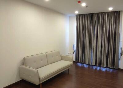 1-BR Condo at Supalai Lite Sathorn near BTS Saphan Taksin