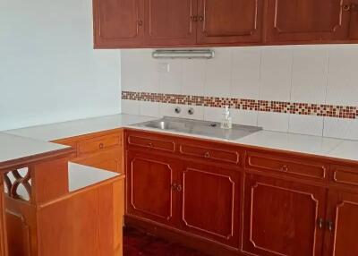 Kannikar Court 2 bedroom apartment for rent