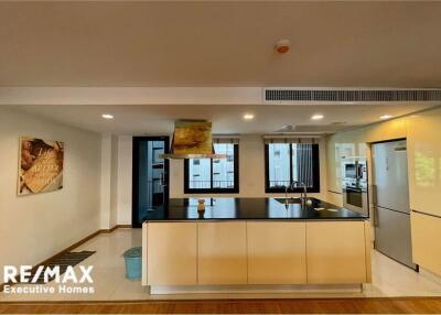 Luxury 3BR Condo in Pathum Wan, Bangkok