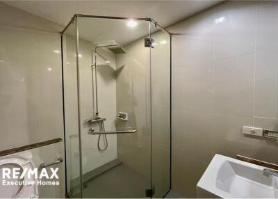 Luxury 3BR Condo in Pathum Wan, Bangkok